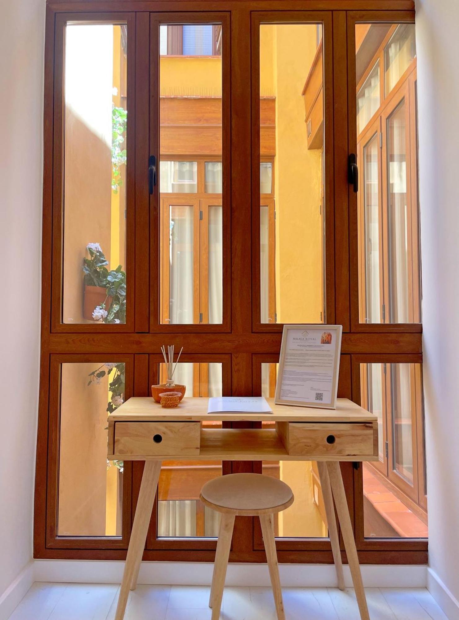 Piso Familiar Con Tres Habitaciones En La Goleta Малага Екстер'єр фото